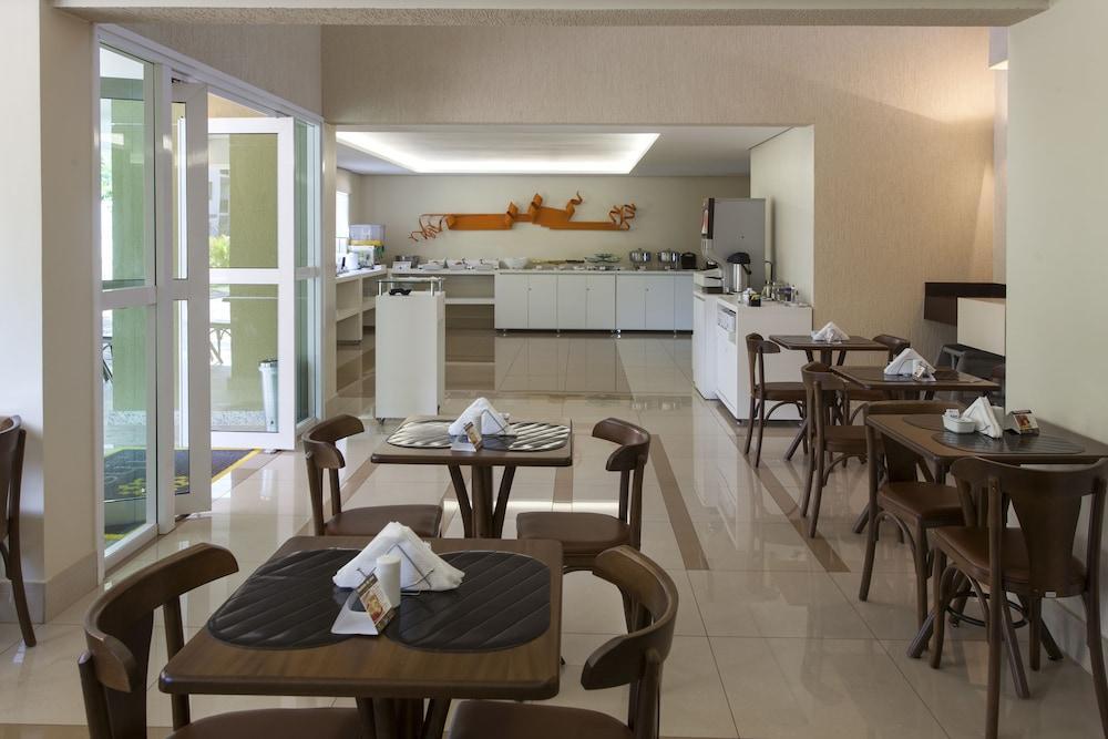 Hotel The Sun Brasilia Exterior photo