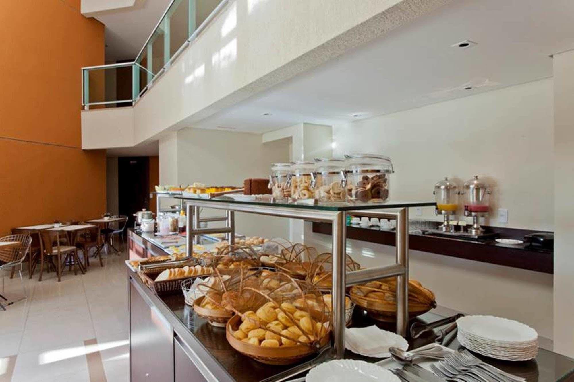 Hotel The Sun Brasilia Exterior photo